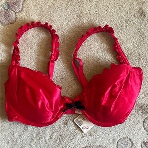 NWT Vintage Victoria’s Secret Metric 75 Red Bra
